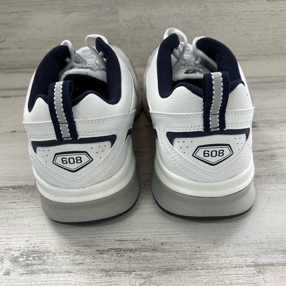 New Balance Men’s Size 11.5 4E Wide Lace Up Trainer/Walker In White/Black/Navy main image 9